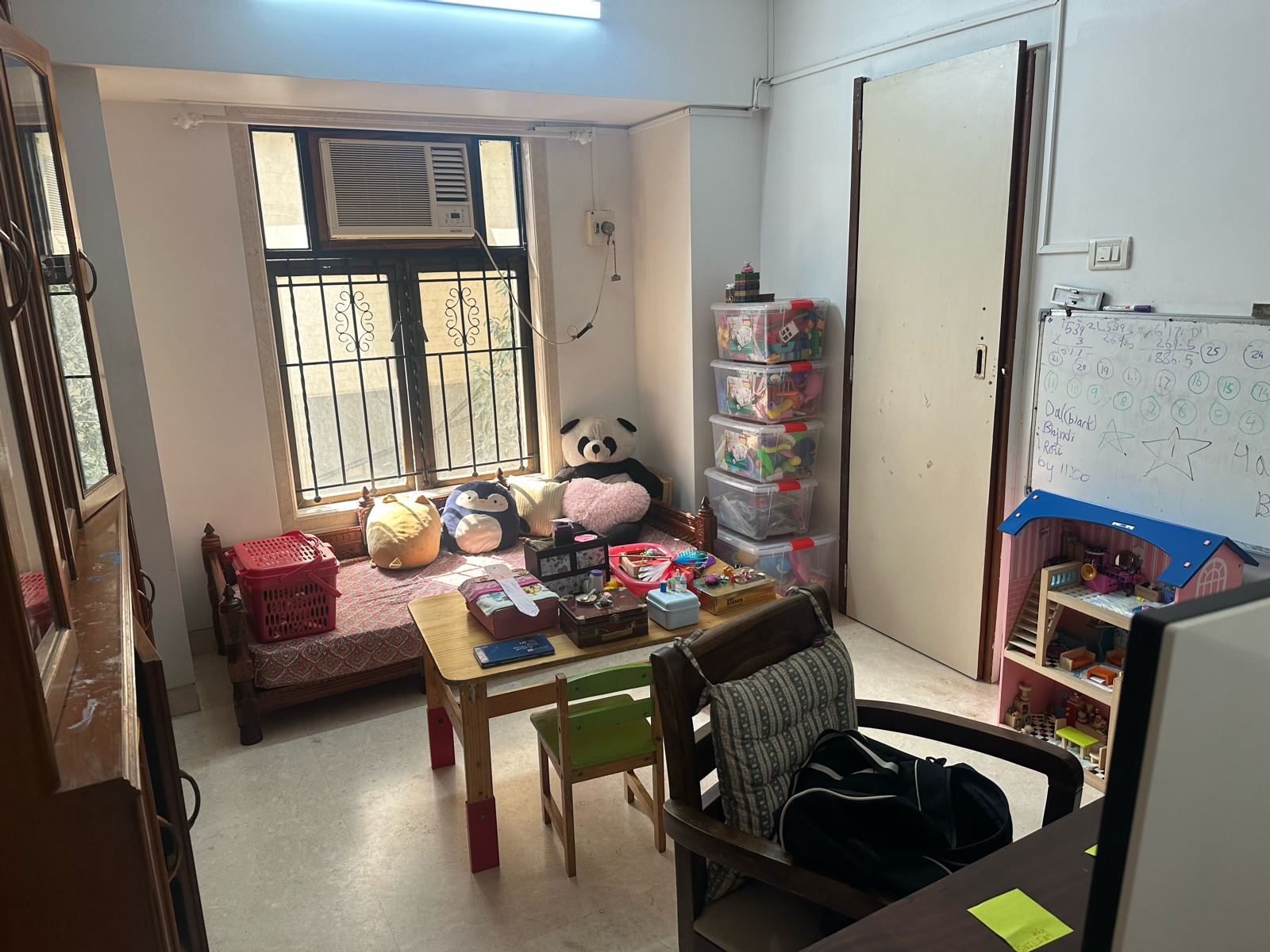 3 BHK + Extra Room Apartment For Sale in Parklane Apartment