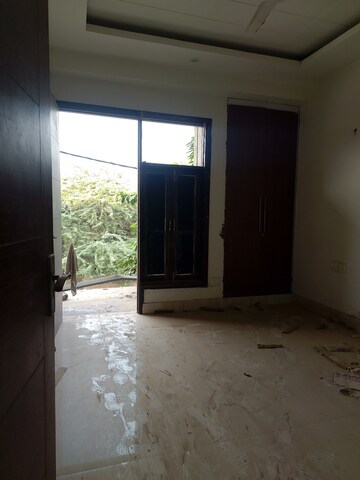Room in 2 BHK Builder Floor at Chattarpur – for Sale