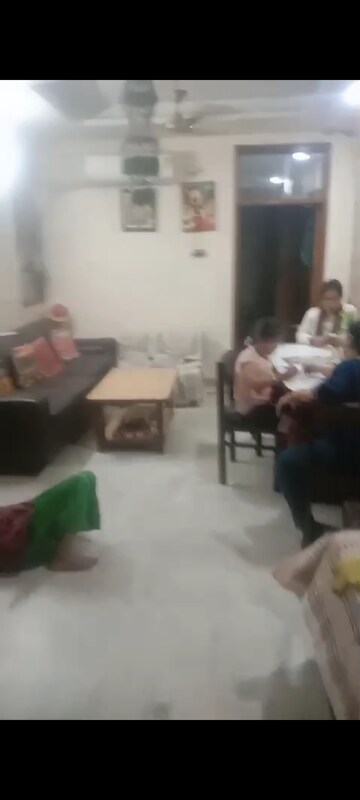 Living Room in 2.5 BHK Builder Floor at Laxmi Nagar – for Rent