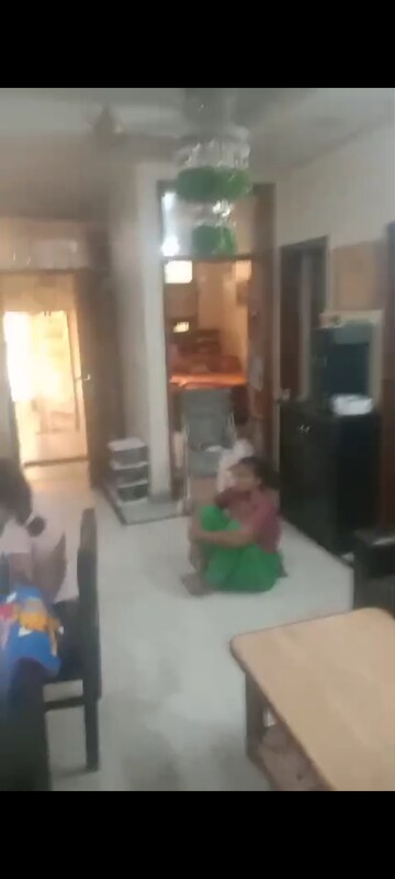 Living Room in 2.5 BHK Builder Floor at Laxmi Nagar – for Rent