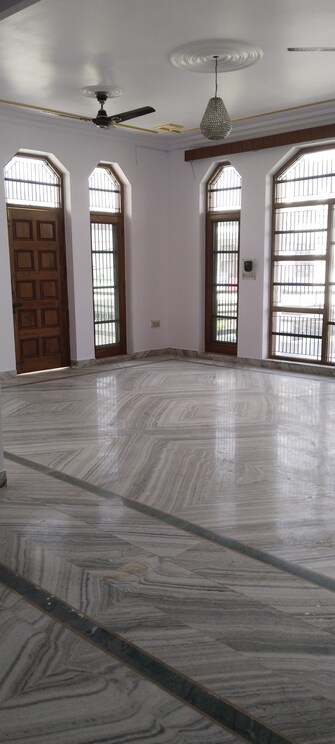 4 BHK Builder Floor For Rent in B Block Shastri Nagar Ghaziabad  7799311