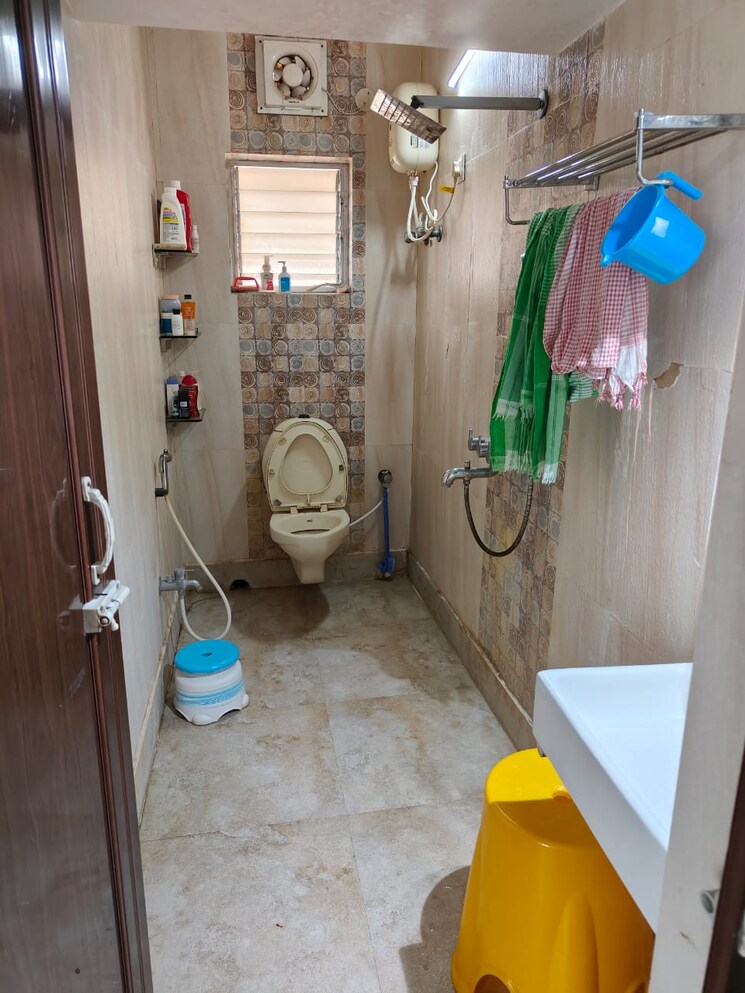 Bathroom, kasba 4 Bedroom 5000 Sq.Ft. Independent House In Kasba Kolkata 7799445