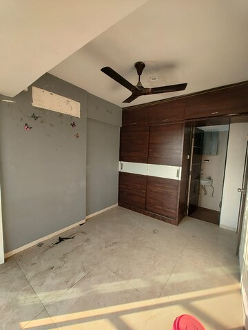 Room in 1.5 BHK Apartment at Neelkanth Pride, Ulwe – for Sale