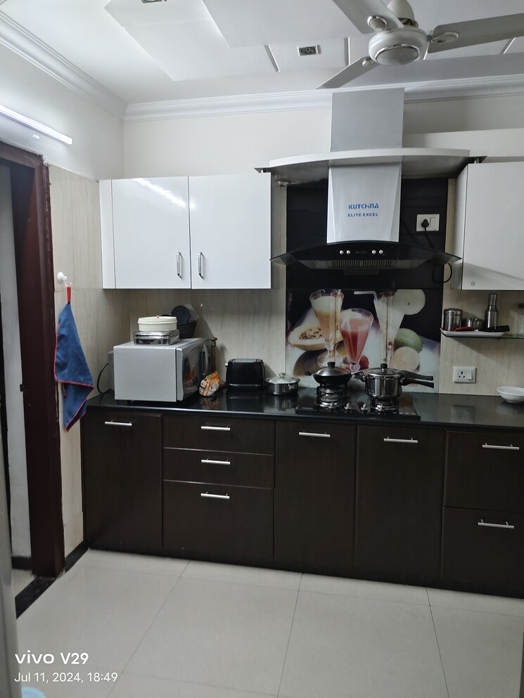 Kitchen, unitech-south-city-1 4 Bedroom 500 Sq.Yd. Independent House In Sector 41 Gurgaon 7799642