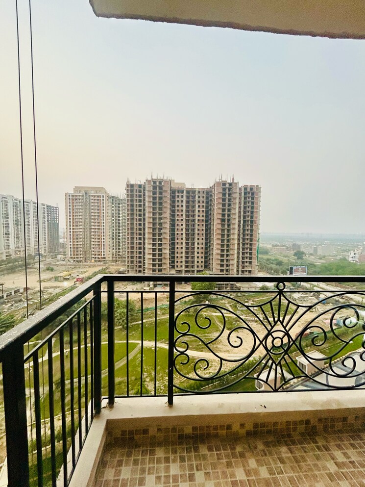 Balcony, omaxe-the-palace 3 Bedroom 1800 Sq.Ft. Apartment In Sushant Golf City Lucknow 7799695