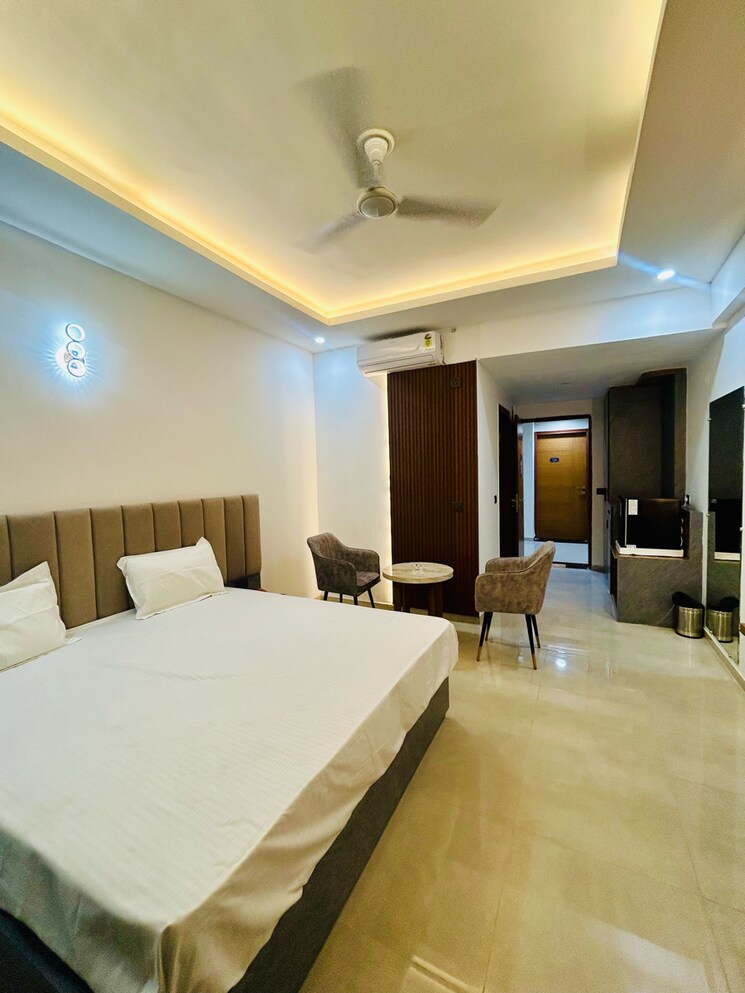 Bedroom, omaxe-the-palace 3 Bedroom 1800 Sq.Ft. Apartment In Sushant Golf City Lucknow 7799695