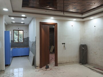 Building Lobby in 3 BHK Builder Floor at Puri Kohinoor, Sector 89 – for Sale