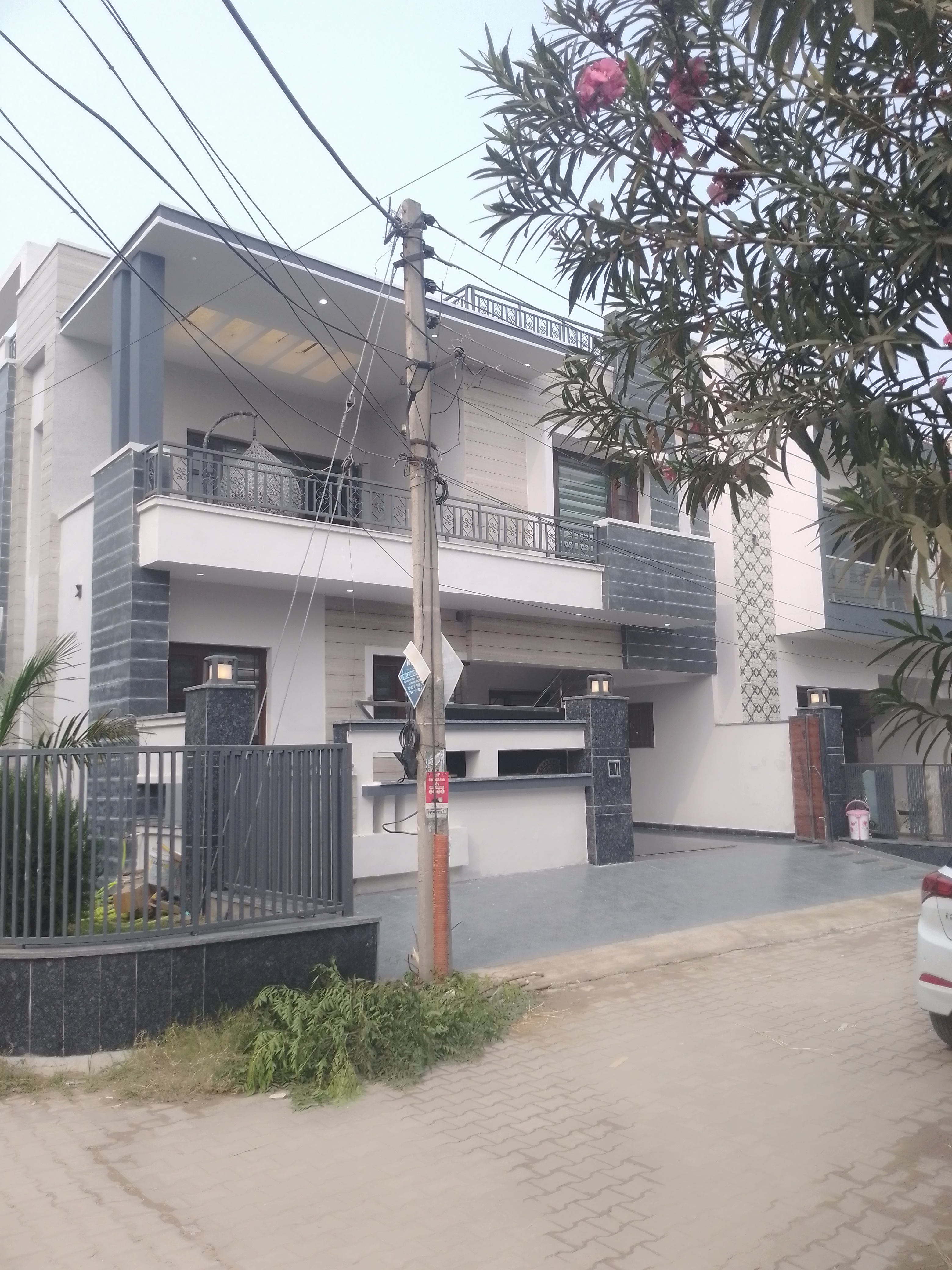 4 BHK + Pooja Room,Servant Room,Study Room,Extra Room Independent House For Sale in Sunny Enclave 