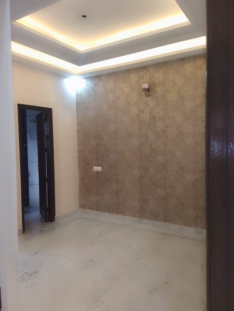Room, sector 125 4 Bedroom 200 Sq.Yd. Independent House In Sector 125 Mohali 7799856