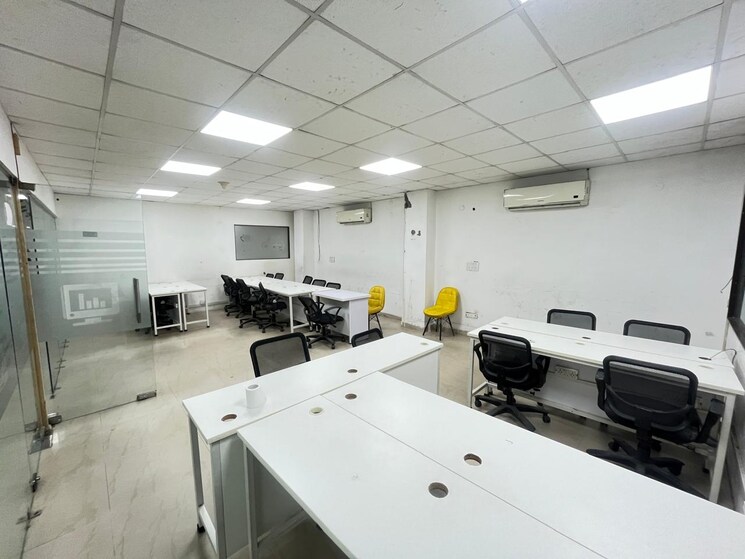 Team Area, sector 2 Commercial Office Space 3000 Sq.Ft. In Sector 2 Noida 7799906