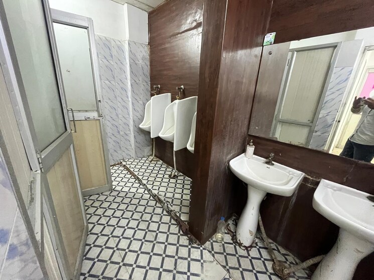 Team Area, sector 2 Commercial Office Space 3000 Sq.Ft. In Sector 2 Noida 7799906