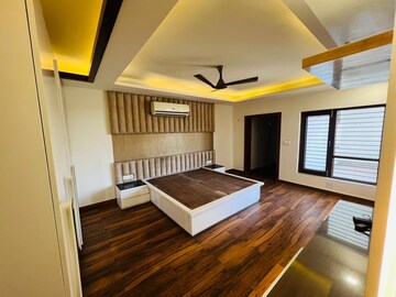 Bedroom in 3.5 BHK Independent House at Jadhunath Enclave, Sector 29 – for Sale