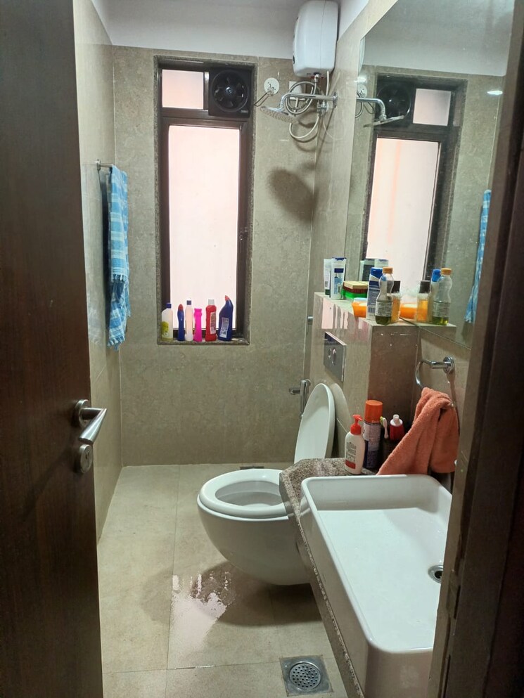 Bathroom, sunteck-city-avenue-1 2 Bedroom 815 Sq.Ft. Apartment In Goregaon West Mumbai 7799945