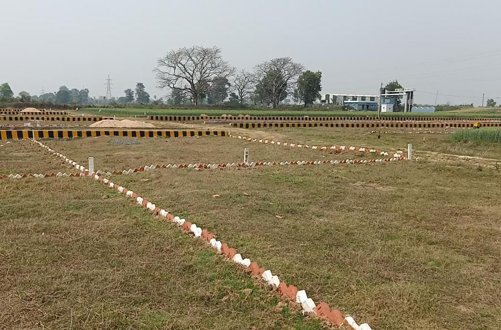 Plot For Resale in Govardhan Mathura  7800060