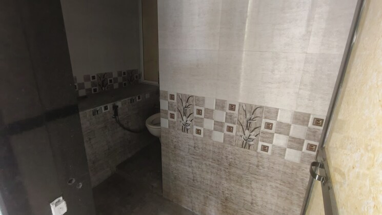 Bathroom, green-square 1 Bedroom 543 Sq.Ft. Apartment In Kasarvadavali Thane 7800256