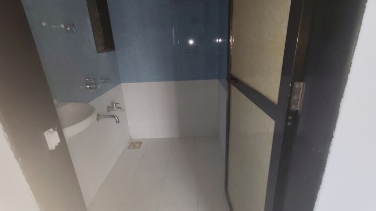 Bathroom, green-square 1 Bedroom 543 Sq.Ft. Apartment In Kasarvadavali Thane 7800256