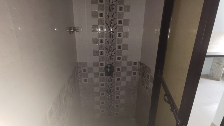 Bathroom, green-square 1 Bedroom 543 Sq.Ft. Apartment In Kasarvadavali Thane 7800256