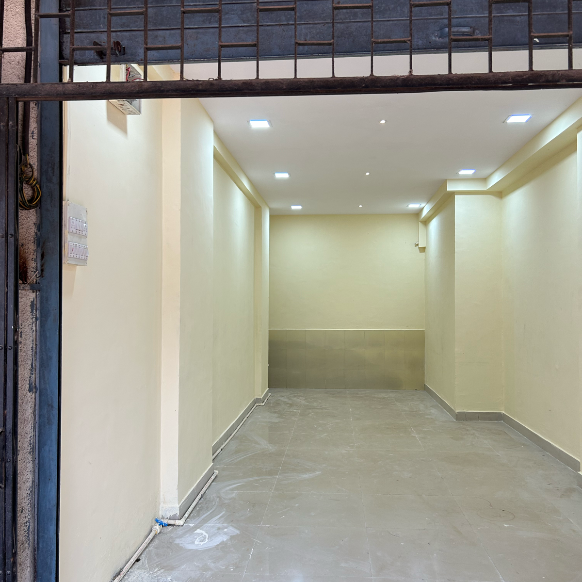 Commercial Warehouse 220 Sq.Ft. For Rent in Pant Nagar Mumbai  7800434