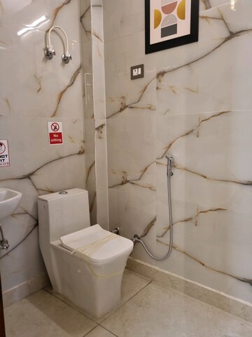 2 BHK Builder Floor For Resale in Dwarka Mor Delhi  7800435