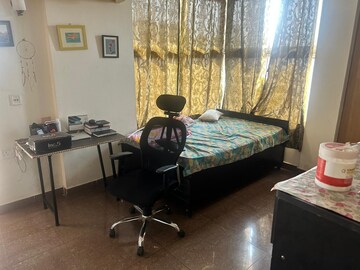 Master Bedroom in 3.5 BHK Apartment at Mahagun Majestic, Sain Vihar – for Sale