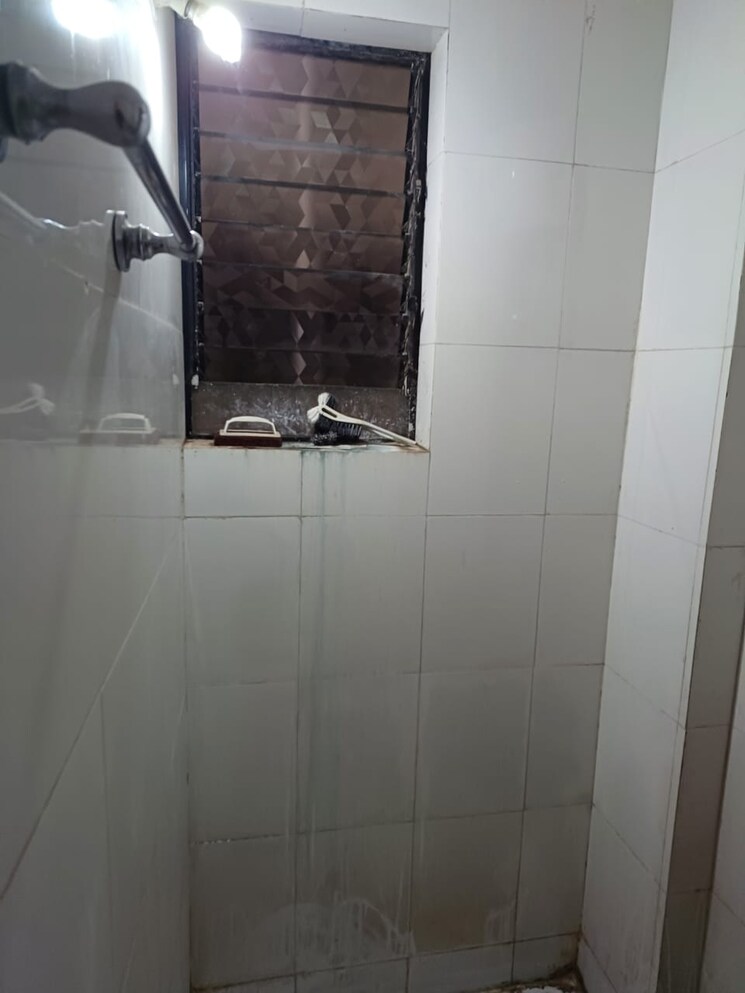 Bathroom, tulsi-homes-dhanori 1 Bedroom 550 Sq.Ft. Apartment In Dhanori Pune 7800618