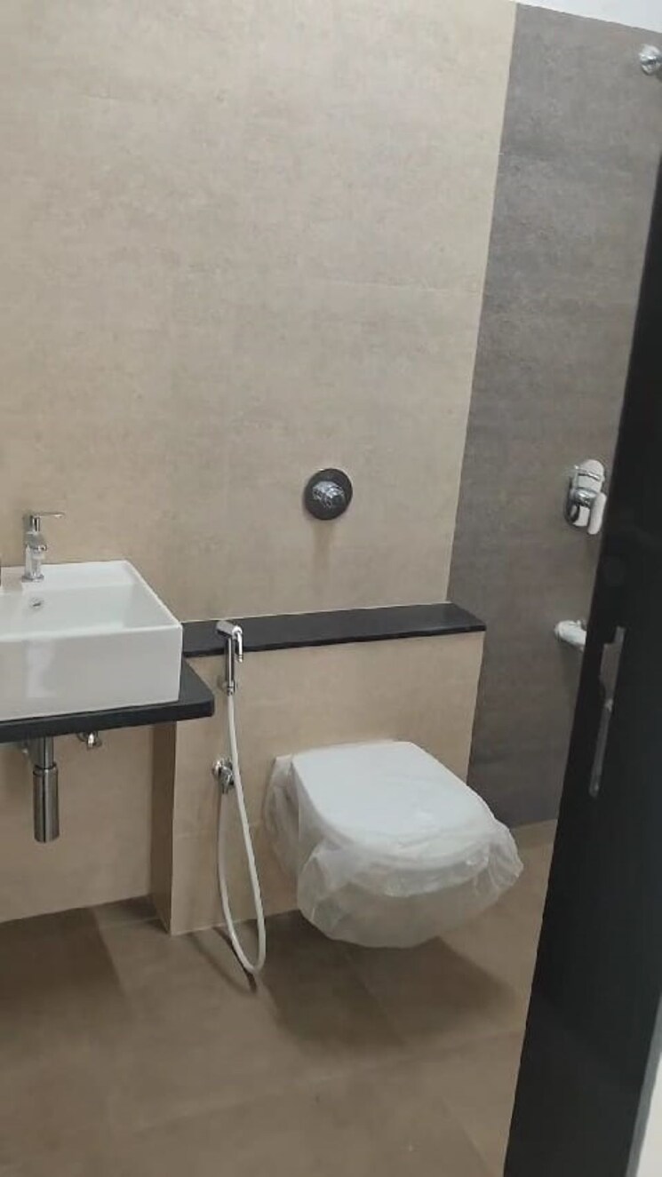 Bathroom, dem-cygnus 3 Bedroom 865 Sq.Ft. Apartment In Kandivali West Mumbai 7800459