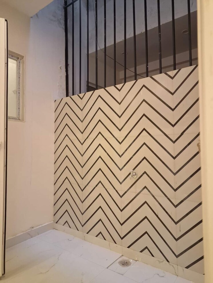 Balcony, peer mucchalla 3 Bedroom 1300 Sq.Ft. Builder Floor In Peer Mucchalla Zirakpur 7800916