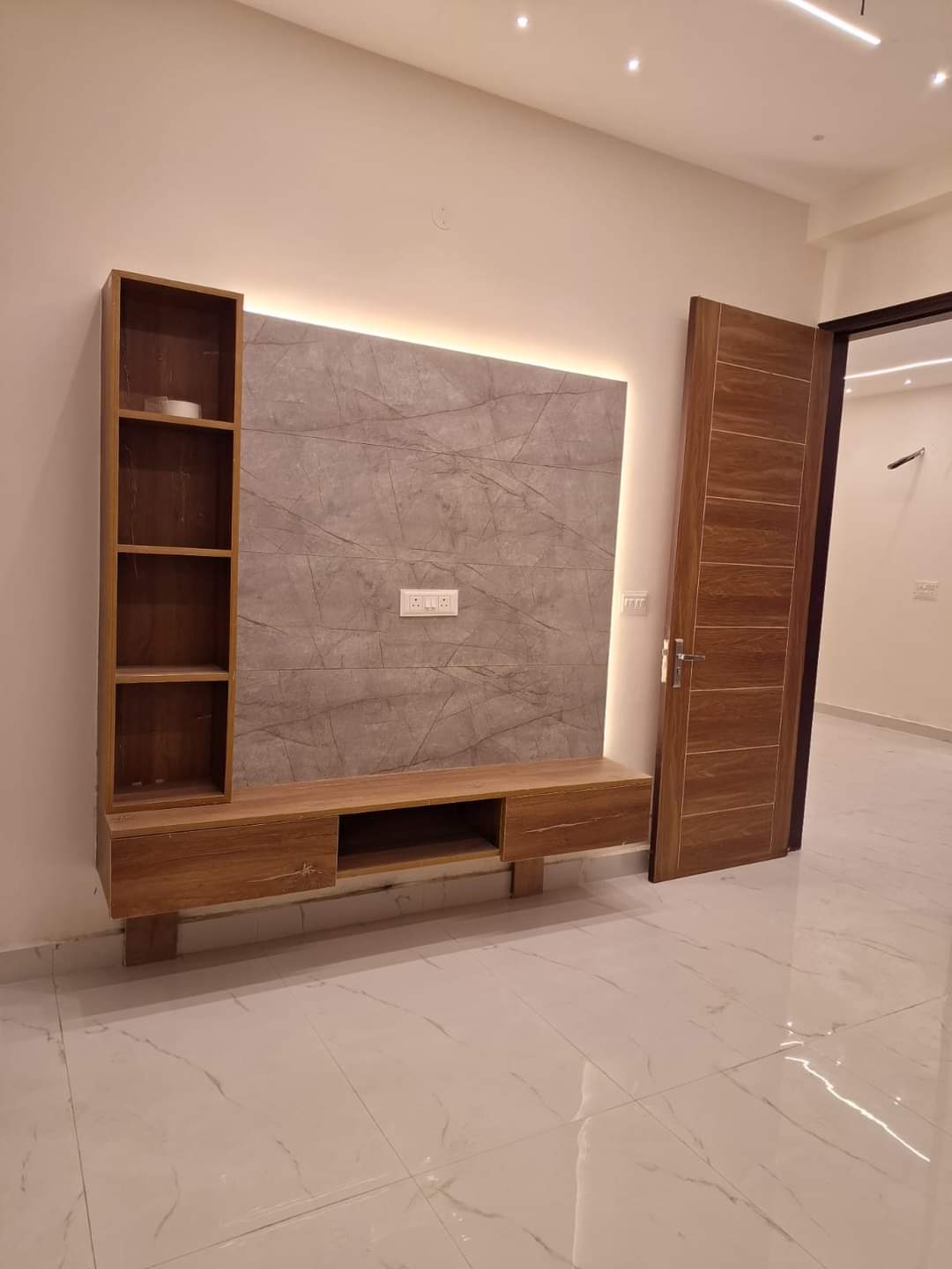 3 BHK + Servant Room Builder Floor For Sale in Carbon Hood