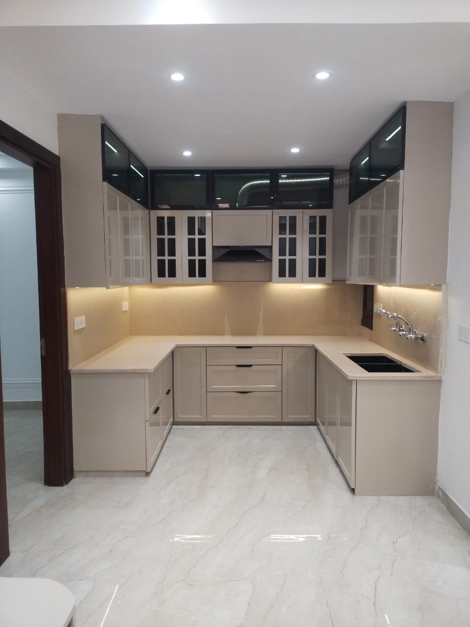 2 BHK + Study Room Apartment For Sale in Supertech Icon