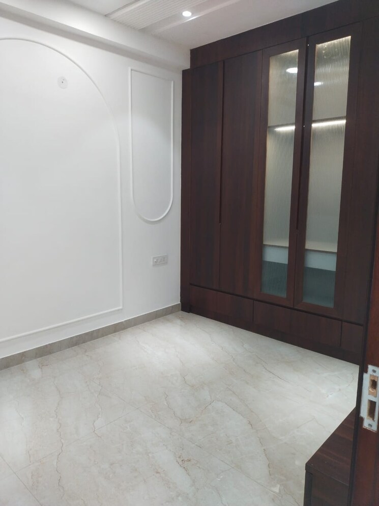 Room, supertech-icon 2 Bedroom 1000 Sq.Ft. Apartment In Ahinsa Khand 2 Ghaziabad 7801305
