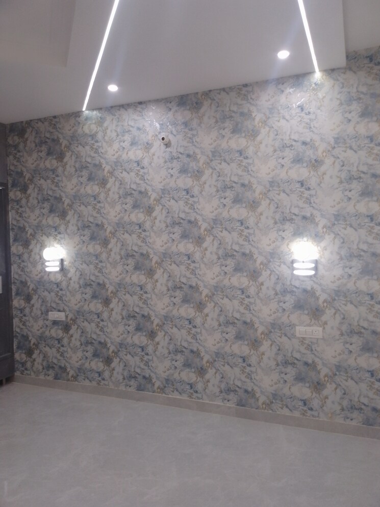 Room, sector 125 4 Bedroom 200 Sq.Yd. Independent House In Sector 125 Mohali 7801573