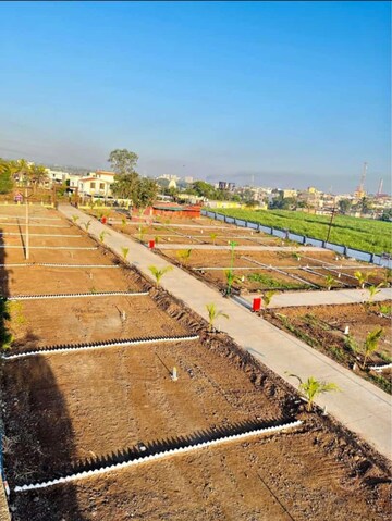  Plot For Sale in Badlapur West