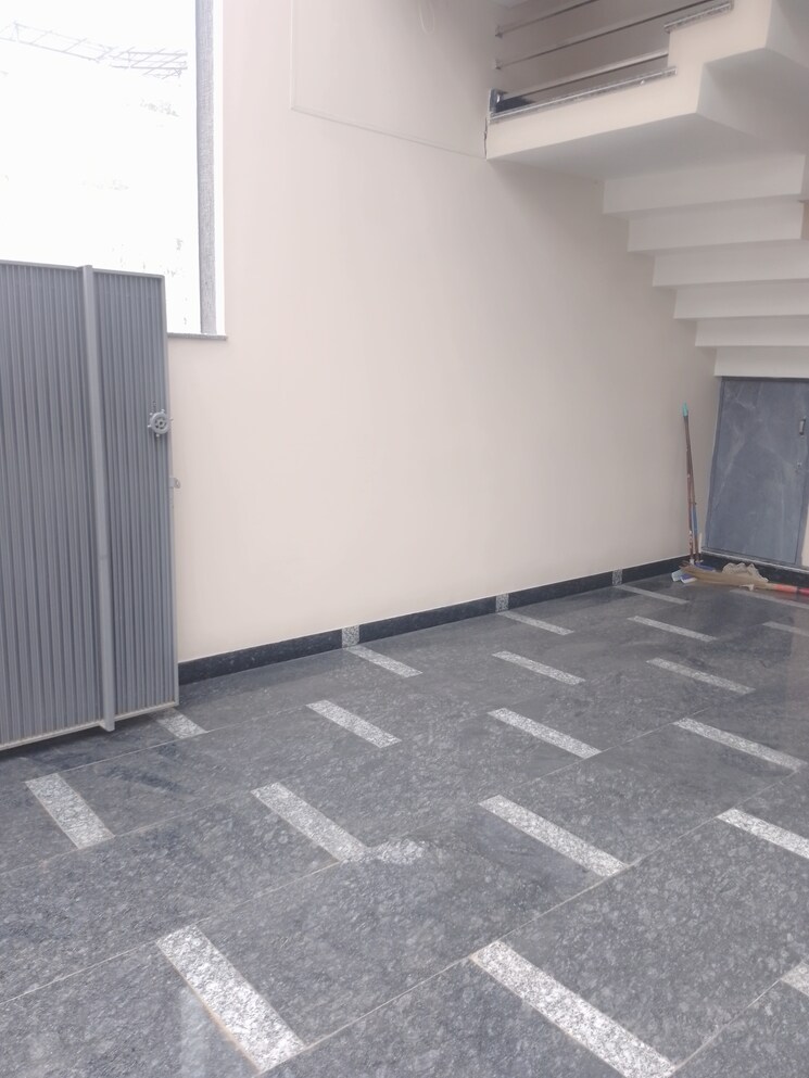  Parking, sector 125 4 Bedroom 200 Sq.Yd. Independent House In Sector 125 Mohali 7801573