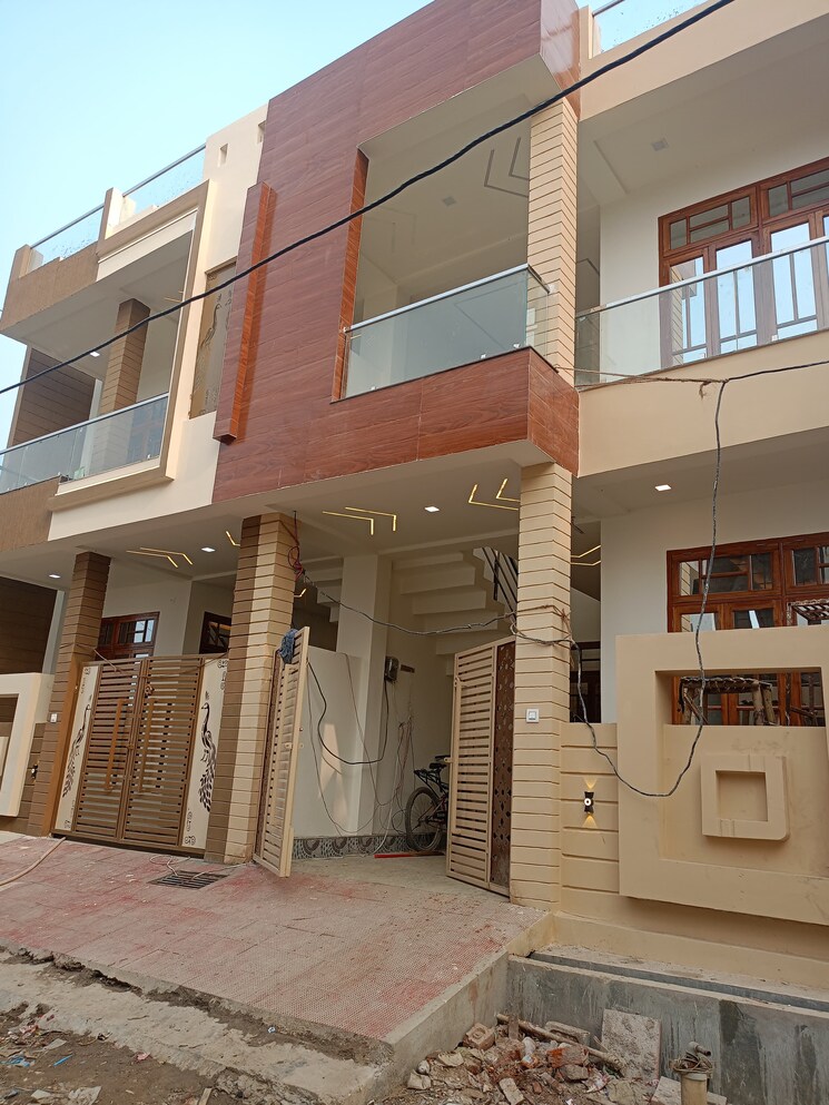 Exterior View, neelendras-amity-greens 3 Bedroom 1500 Sq.Ft. Independent House In Gomti Nagar Lucknow 7801647