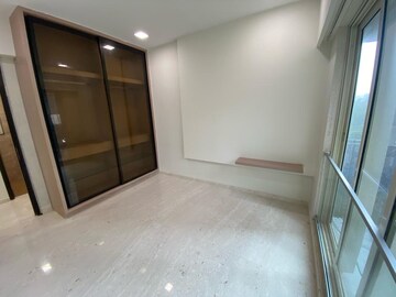 Room in 3 BHK Apartment at Ekta Tripolis, Goregaon West – for Sale