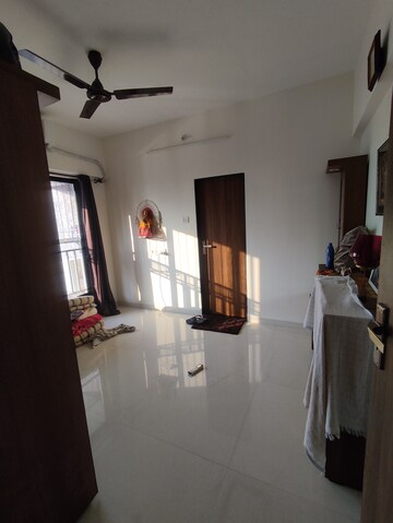 Furnished Amenities in 1 BHK Apartment at Shriji Heritage, Kandivali West – for Sale