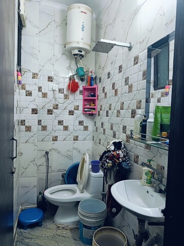 Master Bedroom in 2 BHK Builder Floor at Arjun Nagar – for Sale