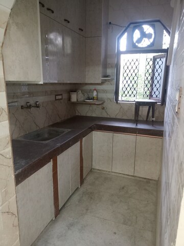 2 BHK Apartment For Rent in Paschim Vihar