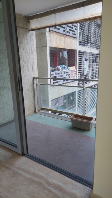 Balcony in 3.5 BHK Apartment at Imperial Heights Phase 2, Goregaon West – for Sale