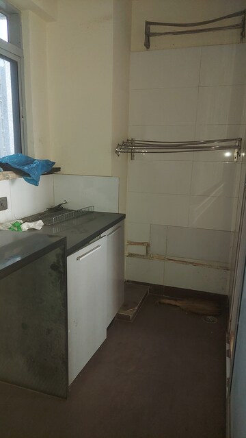 Master Bedroom in 3.5 BHK Apartment at Imperial Heights Phase 2, Goregaon West – for Sale