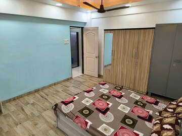 Master Bedroom in 2 BHK Apartment at Juhu – for Rent