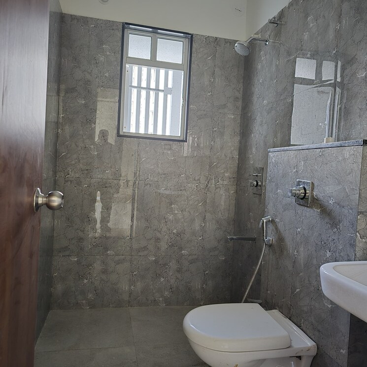 Bathroom, vtp-pegasus 3 Bedroom 950 Sq.Ft. Apartment In Awhalwadi Pune 7802140