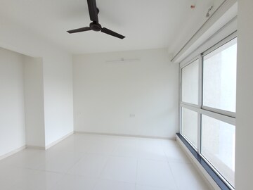 1.5 BHK Apartment For Rent in Godrej Emerald, Ghodbunder Road