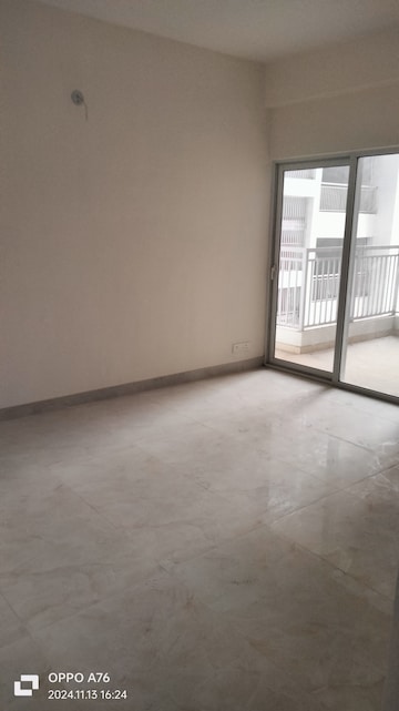 Room in 3 BHK Apartment at VVIP Mangal, Raj Nagar Extension – for Sale