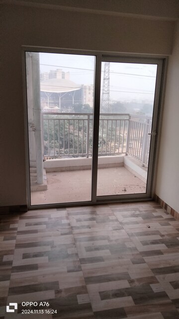 Room in 3 BHK Apartment at VVIP Mangal, Raj Nagar Extension – for Sale