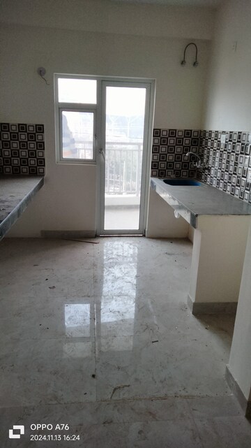 Room in 3 BHK Apartment at VVIP Mangal, Raj Nagar Extension – for Sale