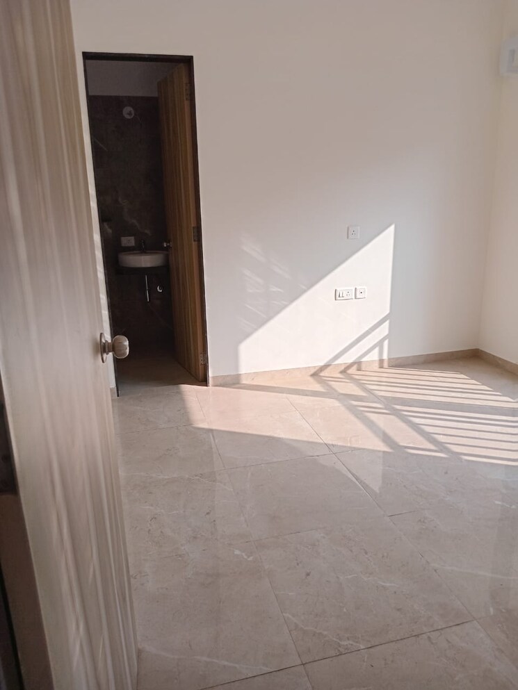 Bathroom, micl-monteverde 1 Bedroom 517 Sq.Ft. Apartment In Dahisar East Mumbai 7802590