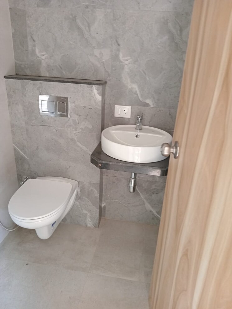 Bathroom, micl-monteverde 1 Bedroom 517 Sq.Ft. Apartment In Dahisar East Mumbai 7802590