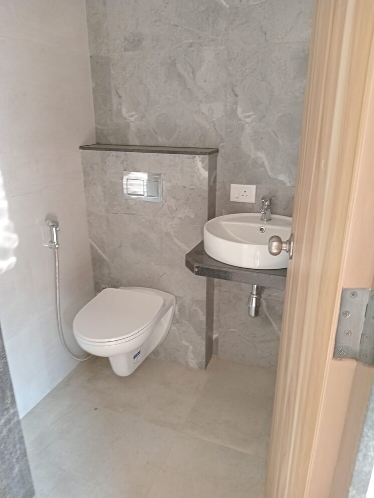 Bathroom, micl-monteverde 1 Bedroom 517 Sq.Ft. Apartment In Dahisar East Mumbai 7802590