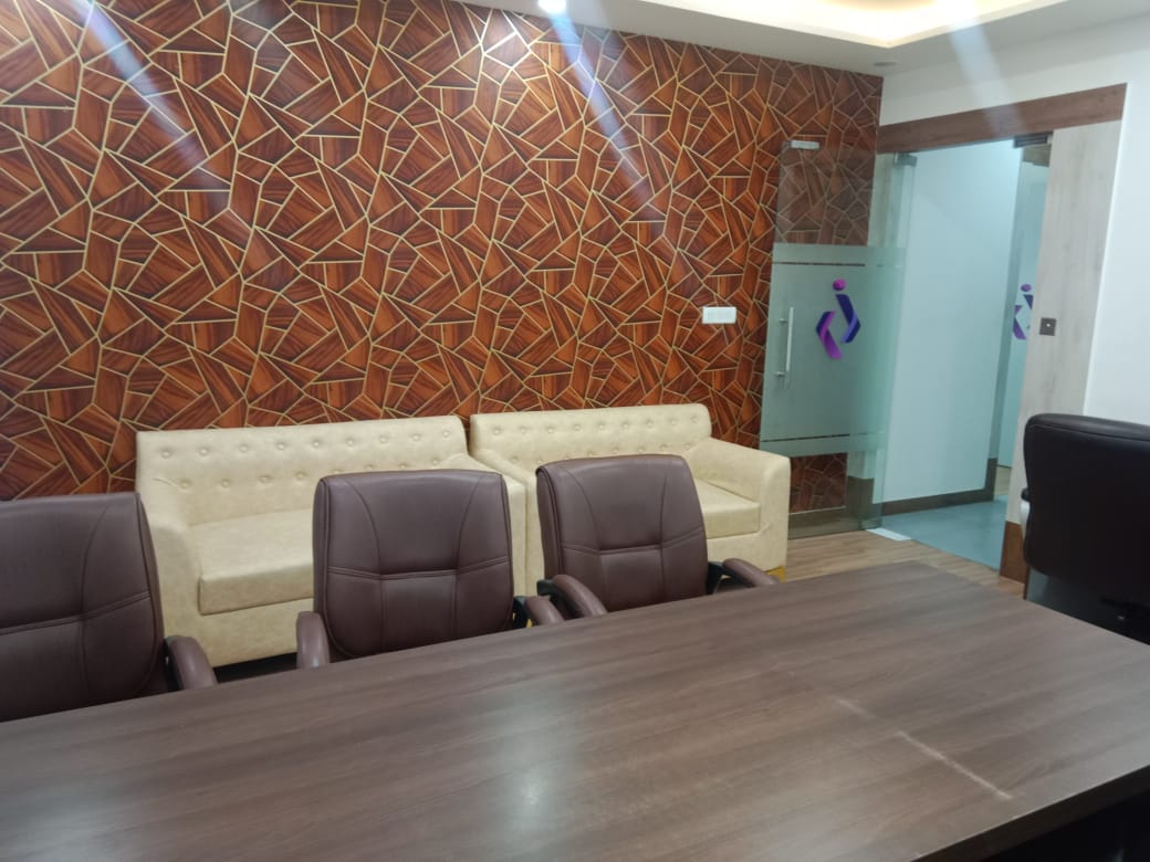 Commercial Office Space 1600 Sq.Ft. फॉर रेंट इन Sector 63 Noida  7802601